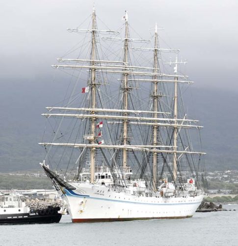 Tall ship from Japan makes port call | News, Sports, Jobs - Maui News